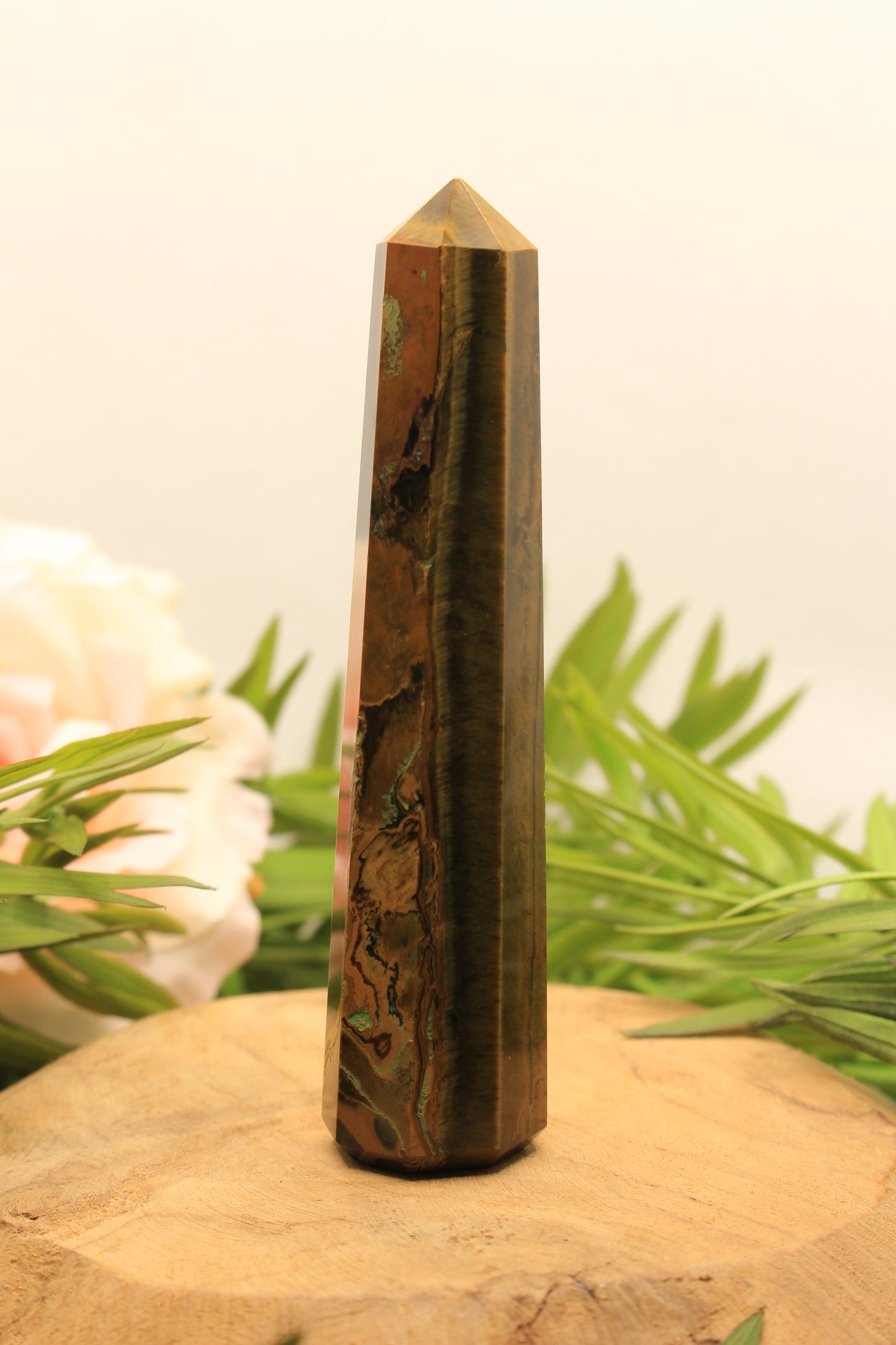 Tigerauge Obelisk