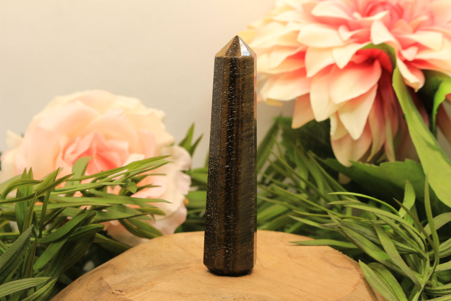Tigerauge Obelisk