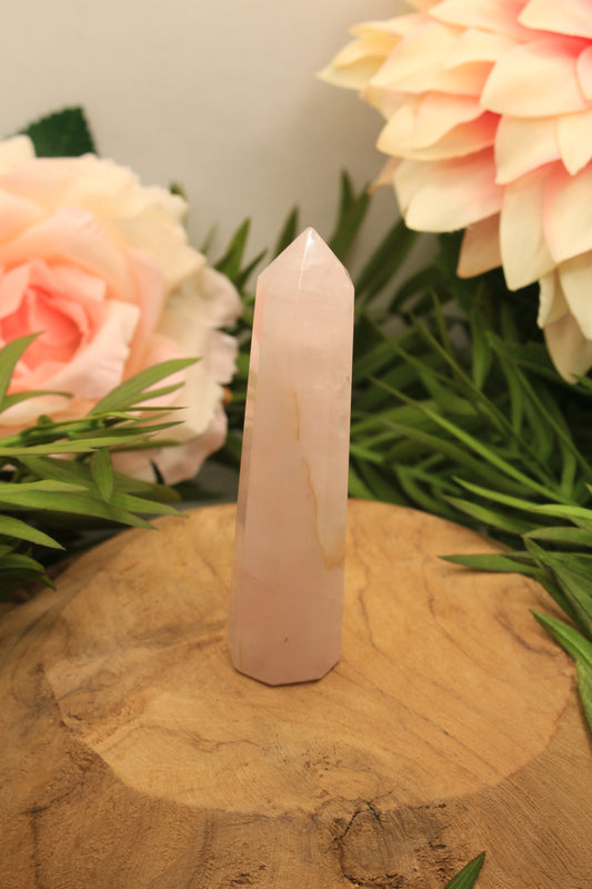 Rosenquarz Obelisk